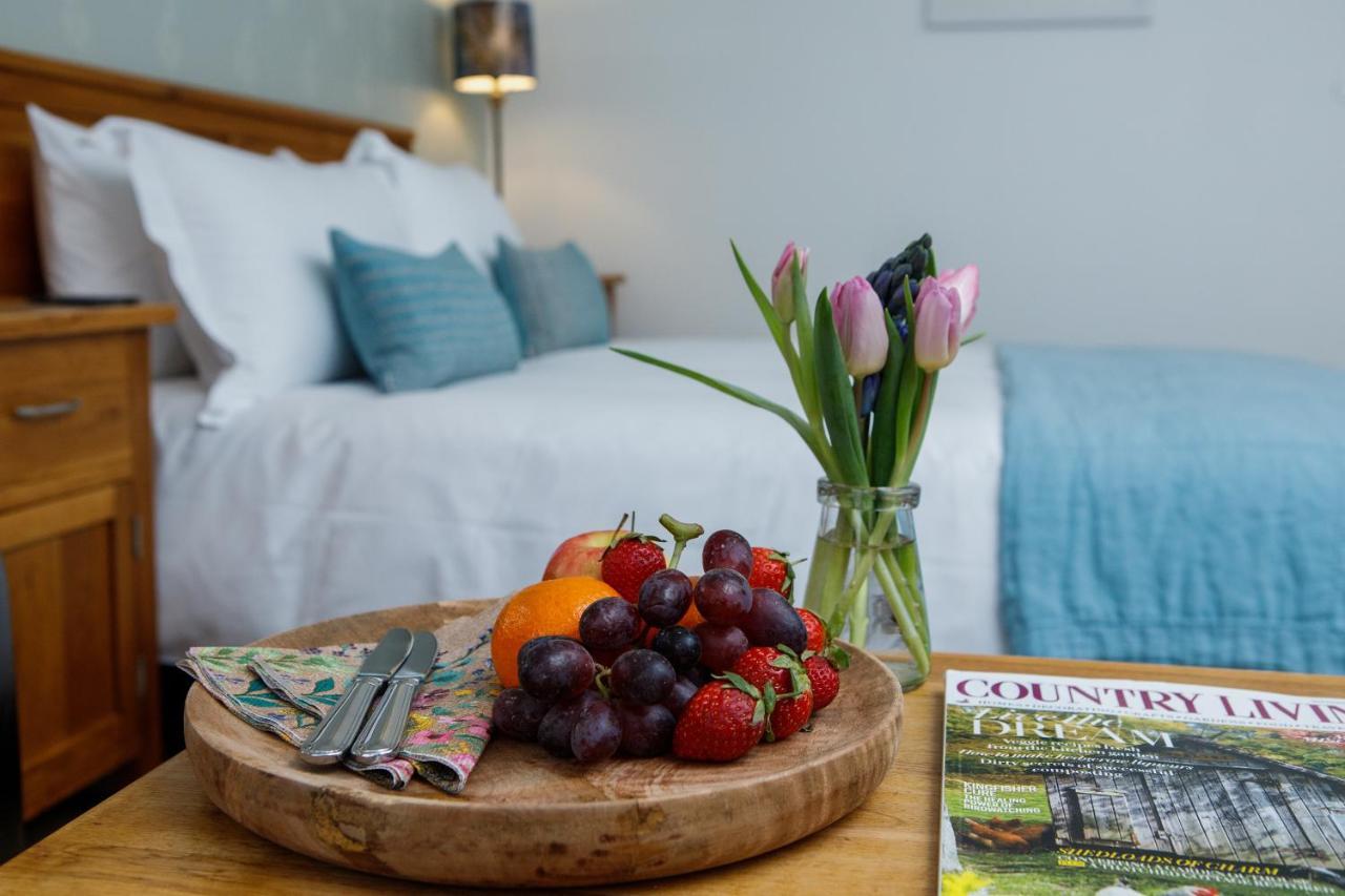 Broad Bay House 5* Back
